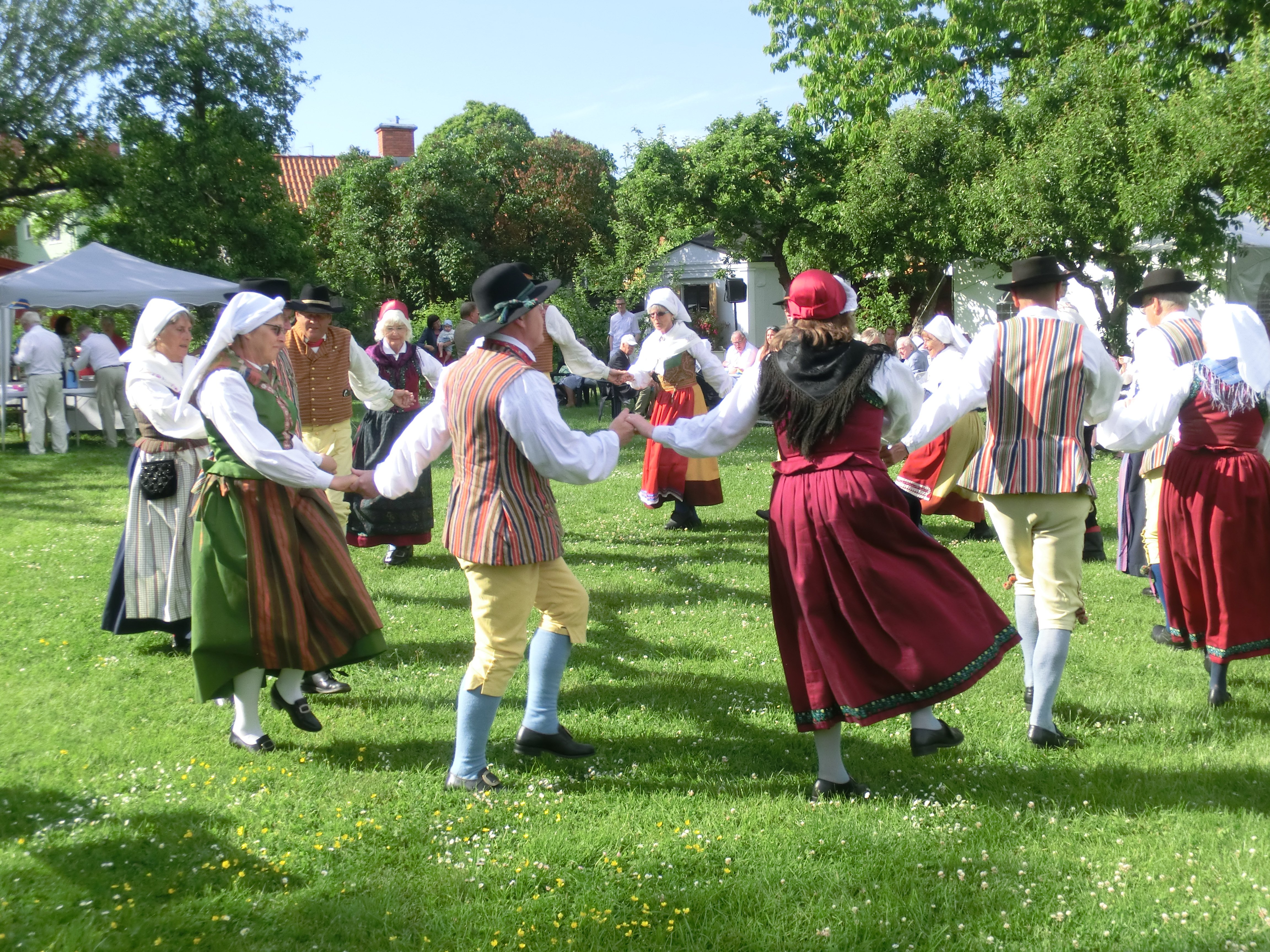 Uppvisning av Kalmar Folkdanslag på Krusen